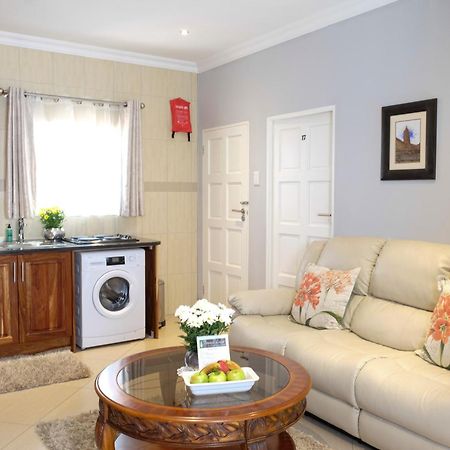 Firwood Lodge Pretoria-Noord Buitenkant foto