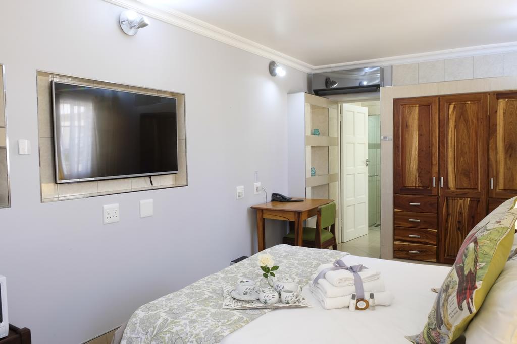 Firwood Lodge Pretoria-Noord Buitenkant foto